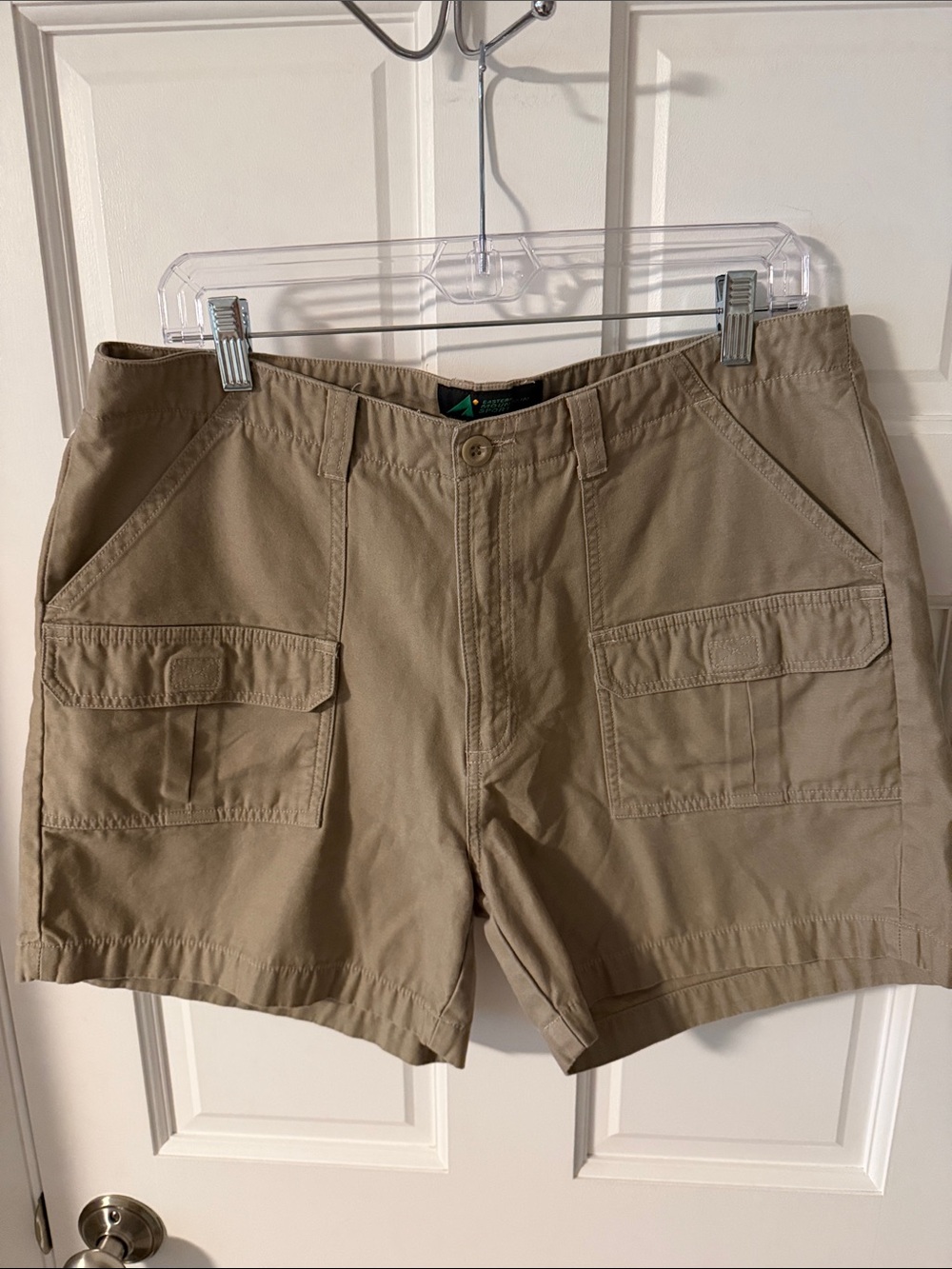 Eastern Mountain Sports Women’s Khaki Tan  Utility Cotton Cargo Shorts Size 14
